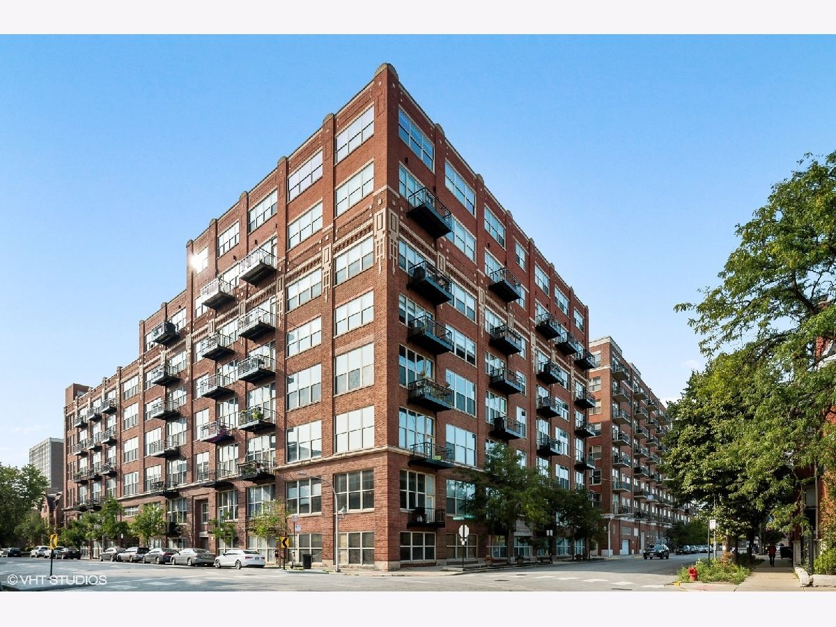 Condominiums Rented Park 1500 Lofts Chicago Illinois, 1500 Monroe