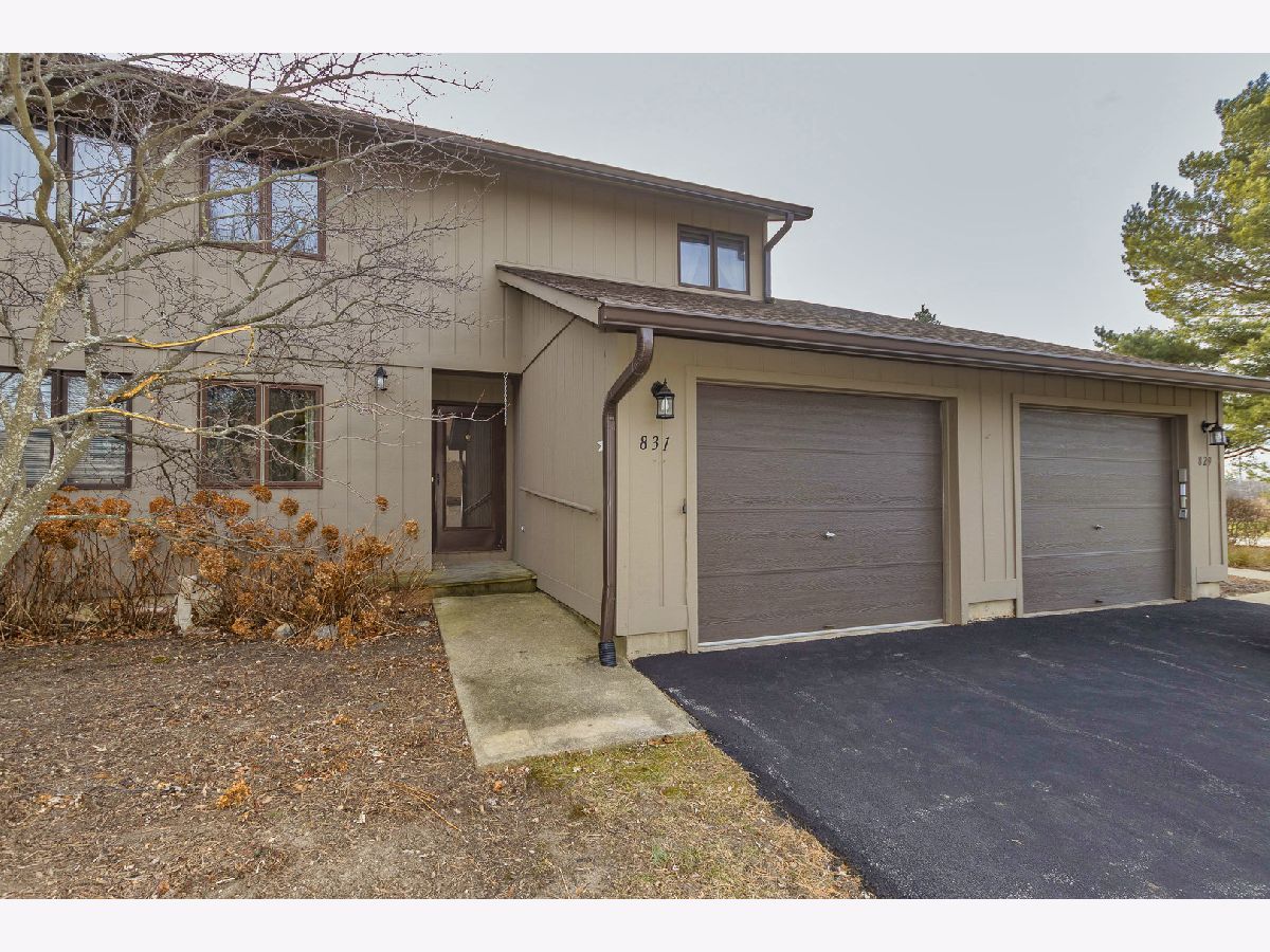 Townhomes Sold Stratford On Avon Grayslake Illinois, 831 Catherine