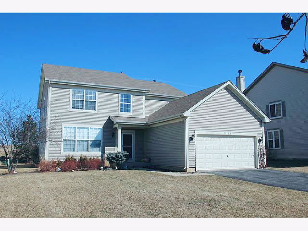 Homes Sold Lakewood Orchard Round Lake Illinois, 710 Tess
