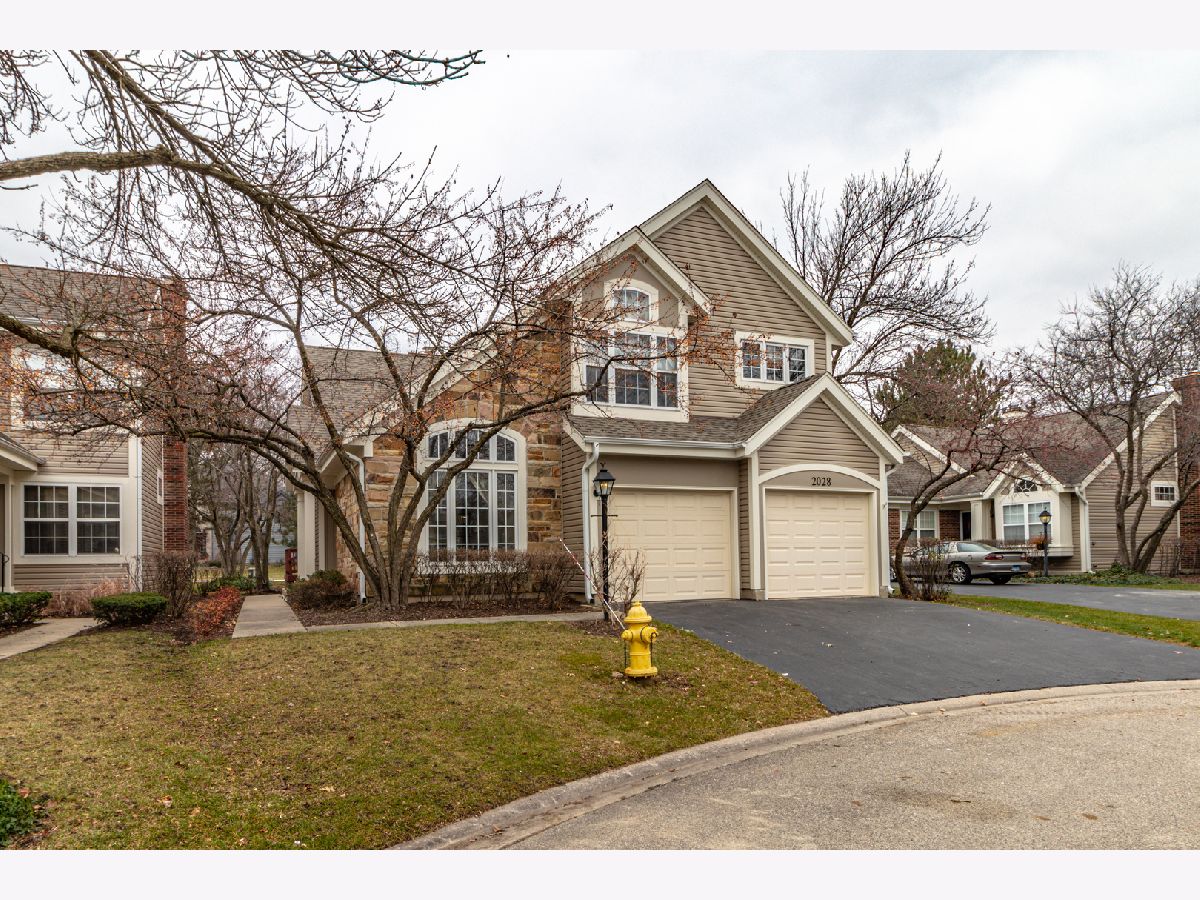 Homes & Condos & Townhomes Sold Enclave Arlington Heights Illinois, 2028 Stanton