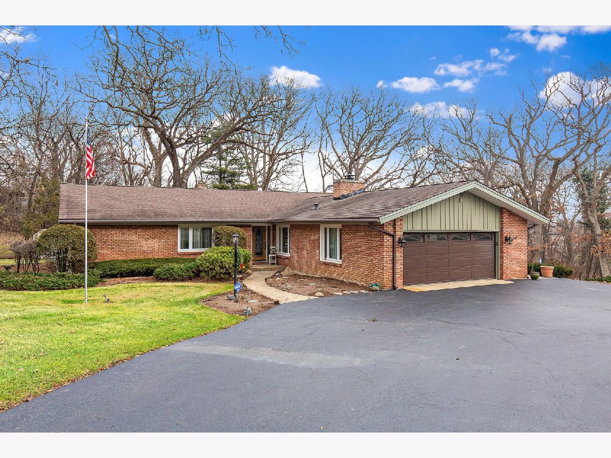 Homes Sold Weldwood Oaks Elgin Illinois, 11N105 Flagpole