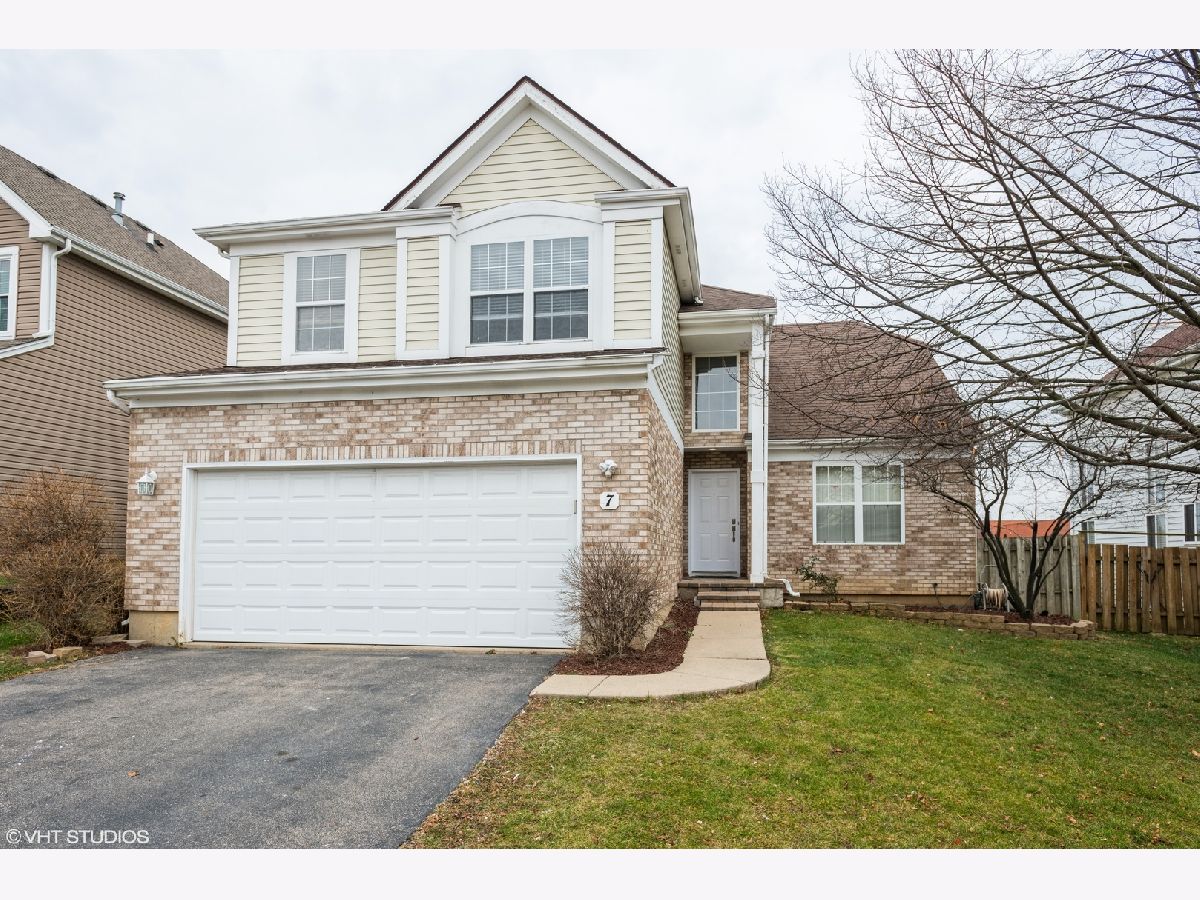 Homes Sold Emerald Hills Streamwood Illinois, 7 Augusta