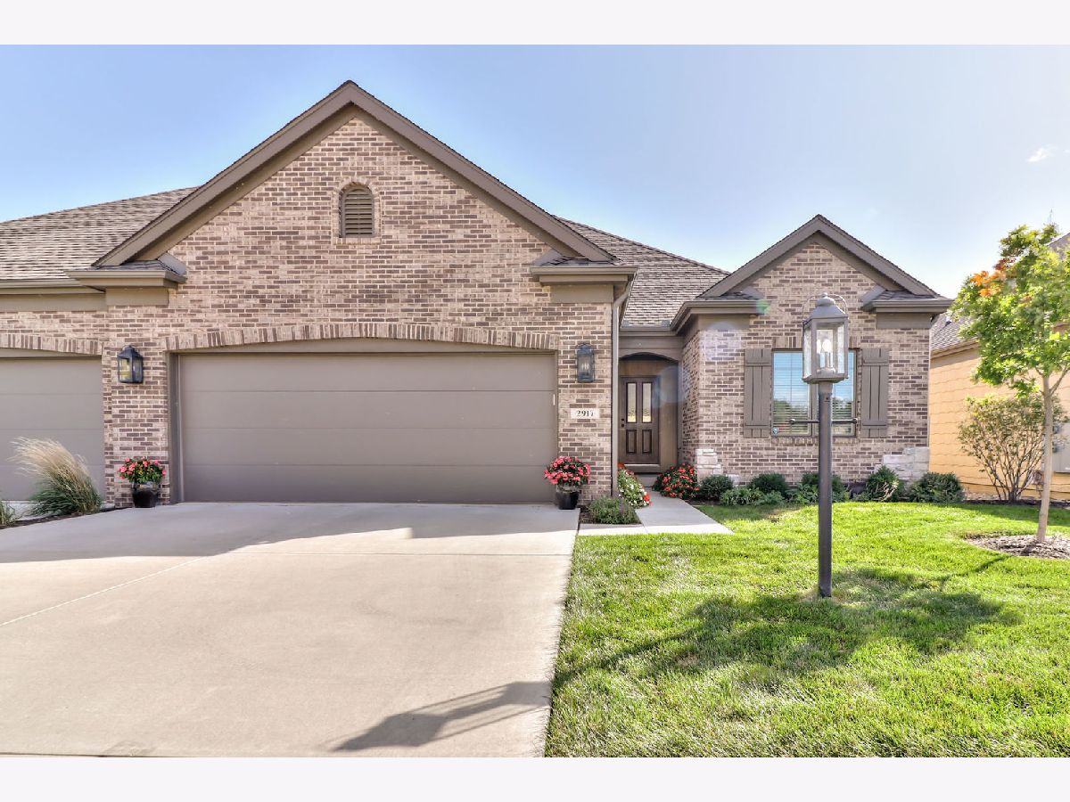 Homes & Condominiums Sold Greystone Champaign Illinois, 2917 Greystone