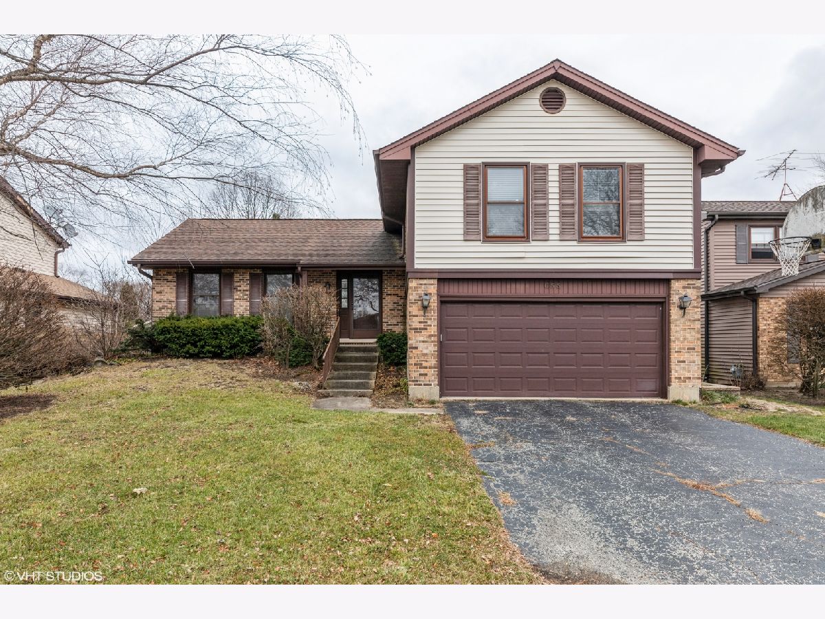 Homes & Condos & Townhomes Sold Kingsport Village Wheeling Illinois, 655 Sycamore