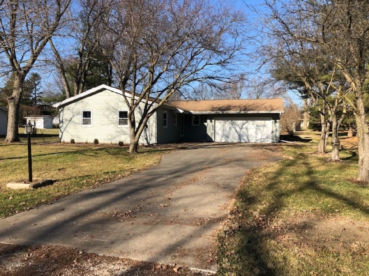 Homes Sold Country Acres Bloomington Illinois, 14612 Brian