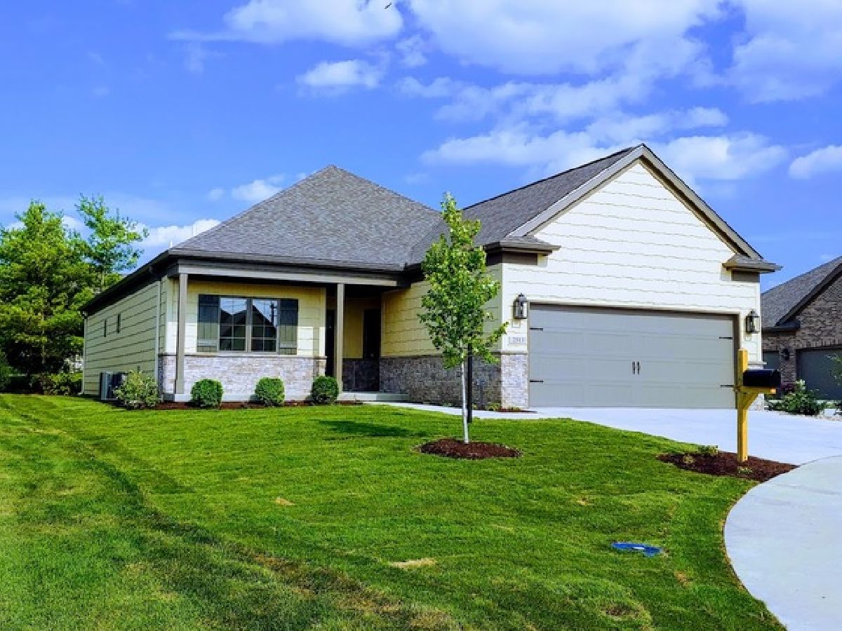 Homes & Condominiums Sold Greystone Champaign Illinois, 2913 Greystone