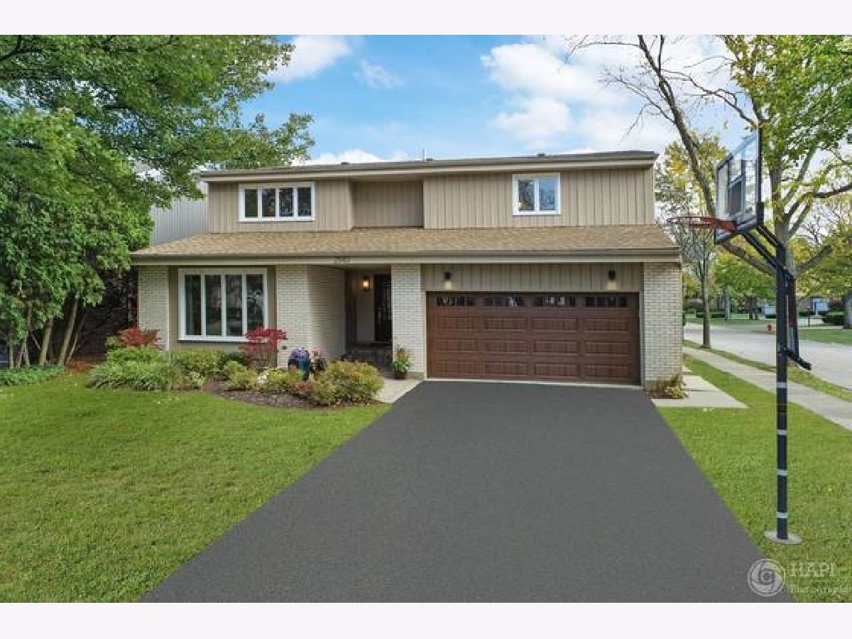 Homes & Condos & Townhomes Sold Cobblewood Northbrook Illinois, 2540 Cobblewood