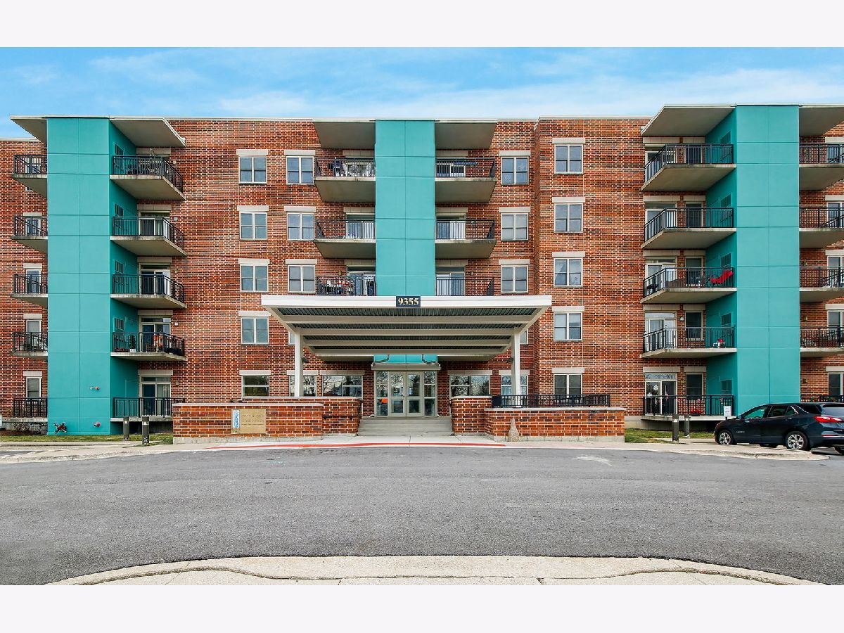 Condos & Townhomes Sold Grace Park Condominiums Schiller Park Illinois, 9355 Irving Park