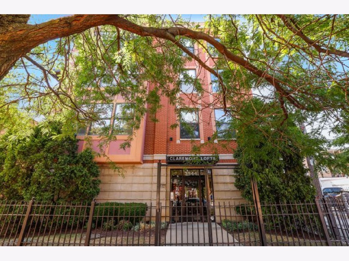 Condominiums Sold Claremont Lofts Chicago Illinois, 3944 Claremont