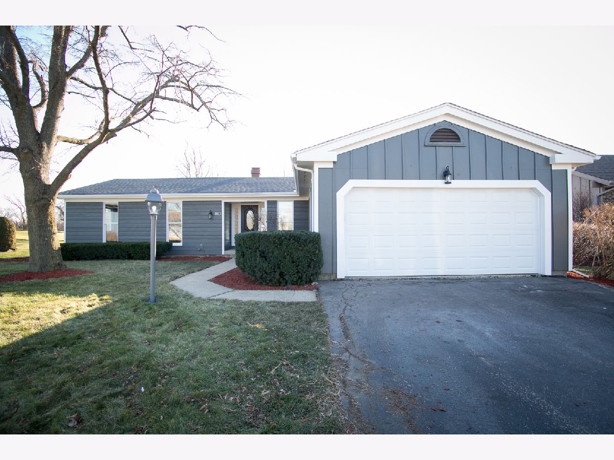 Homes & Condos & Townhomes Sold Harbor Ridge Antioch Illinois, 39821 Crabapple