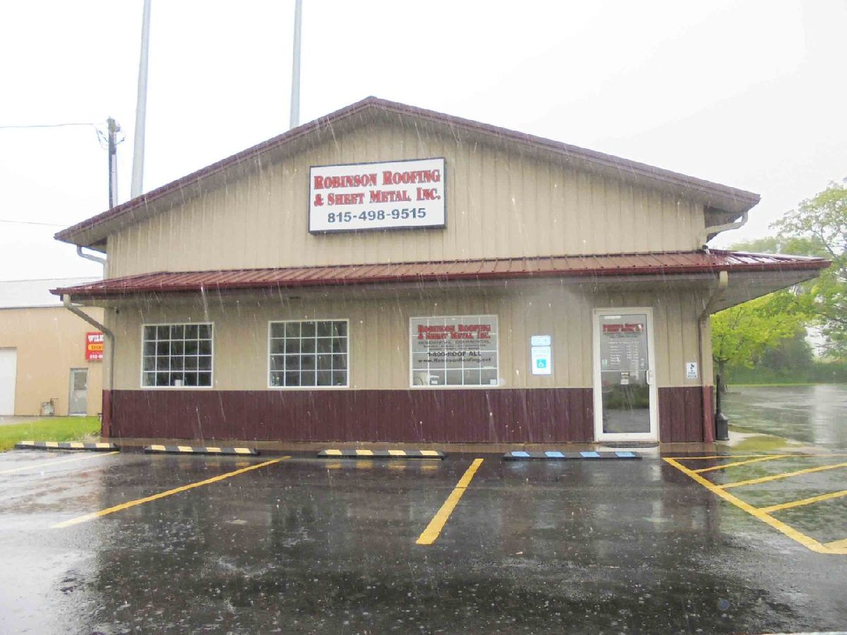  Rented Somonauk Illinois, 667 Lasalle
