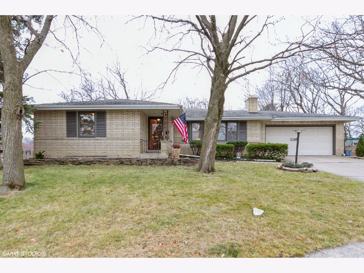 Homes Sold Orchard On The Hill Hickory Hills Illinois, 8864 Hillside