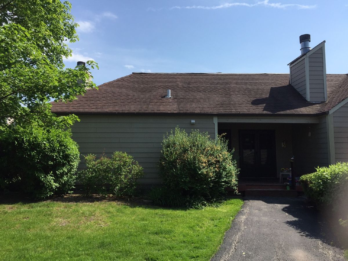 Condos & Townhomes Rented Strawberry Condos North Chicago Illinois, 3305 Beacon