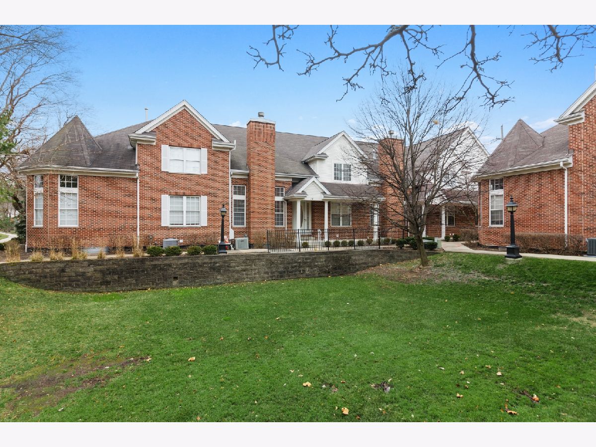 Townhomes Sold Clarendon Commons Clarendon Hills Illinois, 413 Common