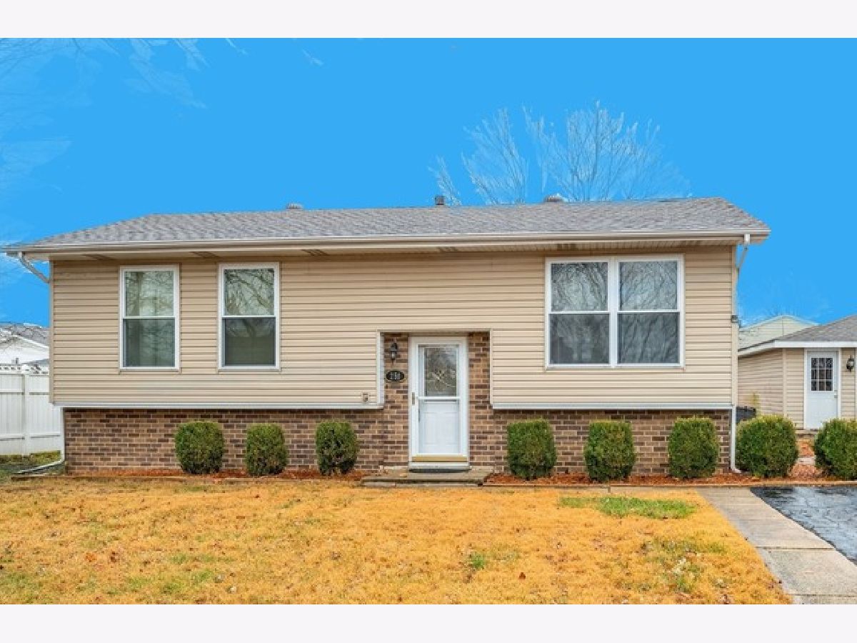 Homes Sold Kings Park Bolingbrook Illinois, 250 Cedarwood