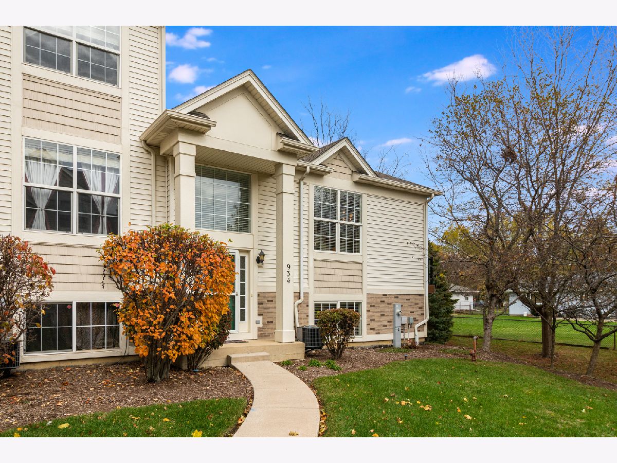 Townhomes Sold Summit Creek Shorewood Illinois, 934 Summit Creek