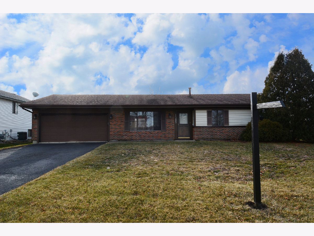 Homes & Condos & Townhomes Sold Arbors Hanover Park Illinois, 1585 Nautilus