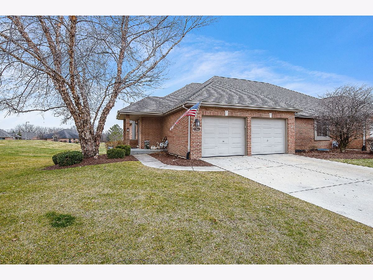 Townhomes Sold Shenandoah Frankfort Illinois, 8941 Jeanie
