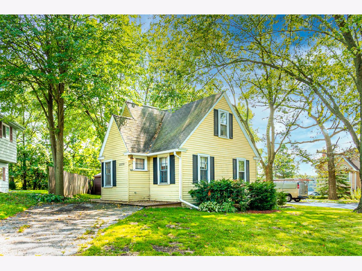 Homes Sold Echo Lake Lake Zurich Illinois, 23319 North Lakewood