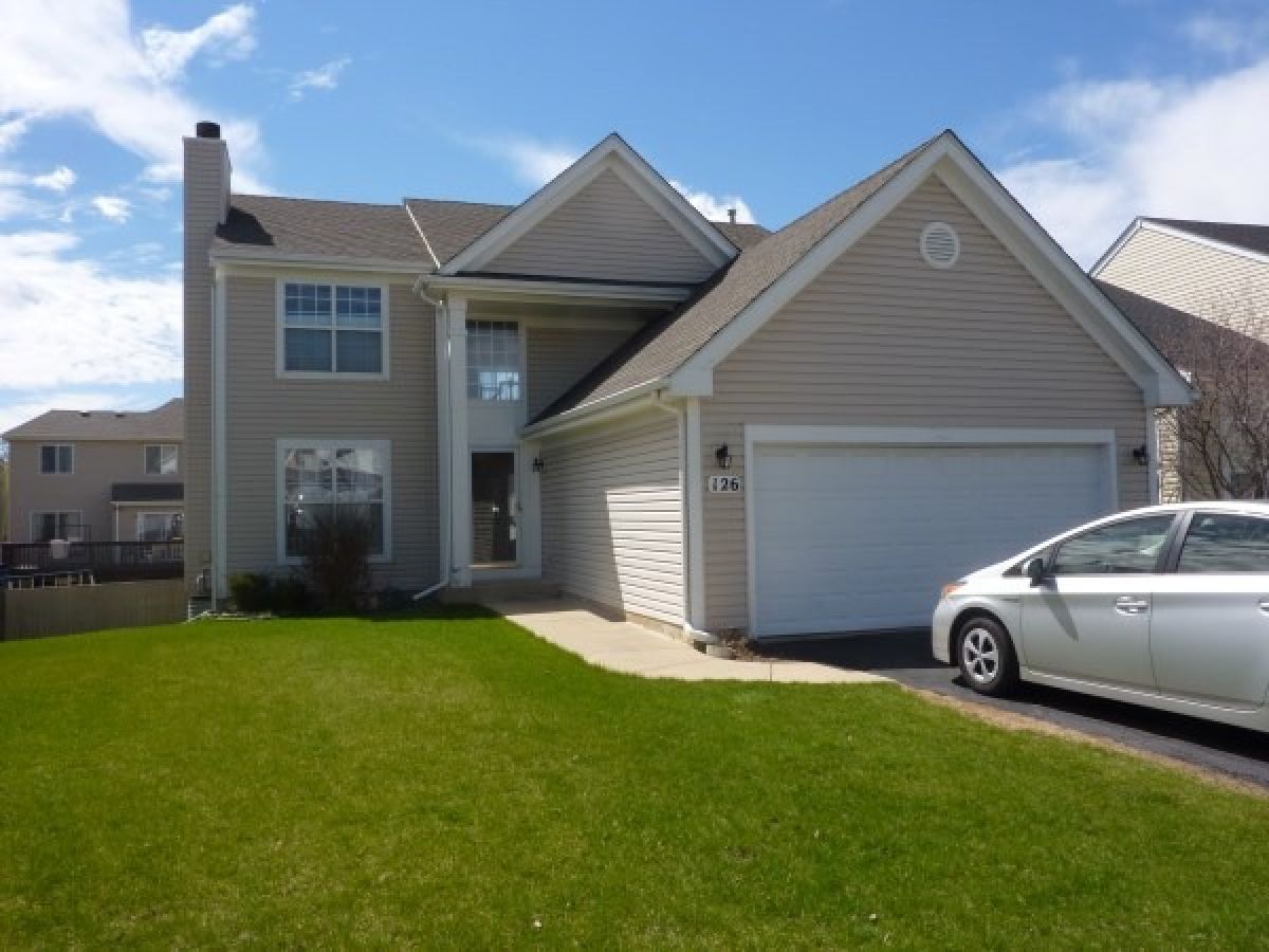 Homes Rented Emerald Hills Streamwood Illinois, 126 Augusta
