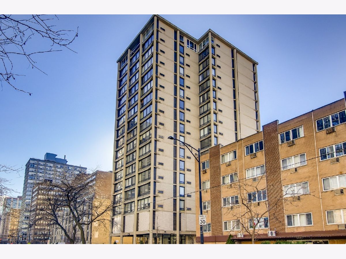 Condos & Townhomes Sold Sheridan Shores Chicago Illinois, 5740 Sheridan