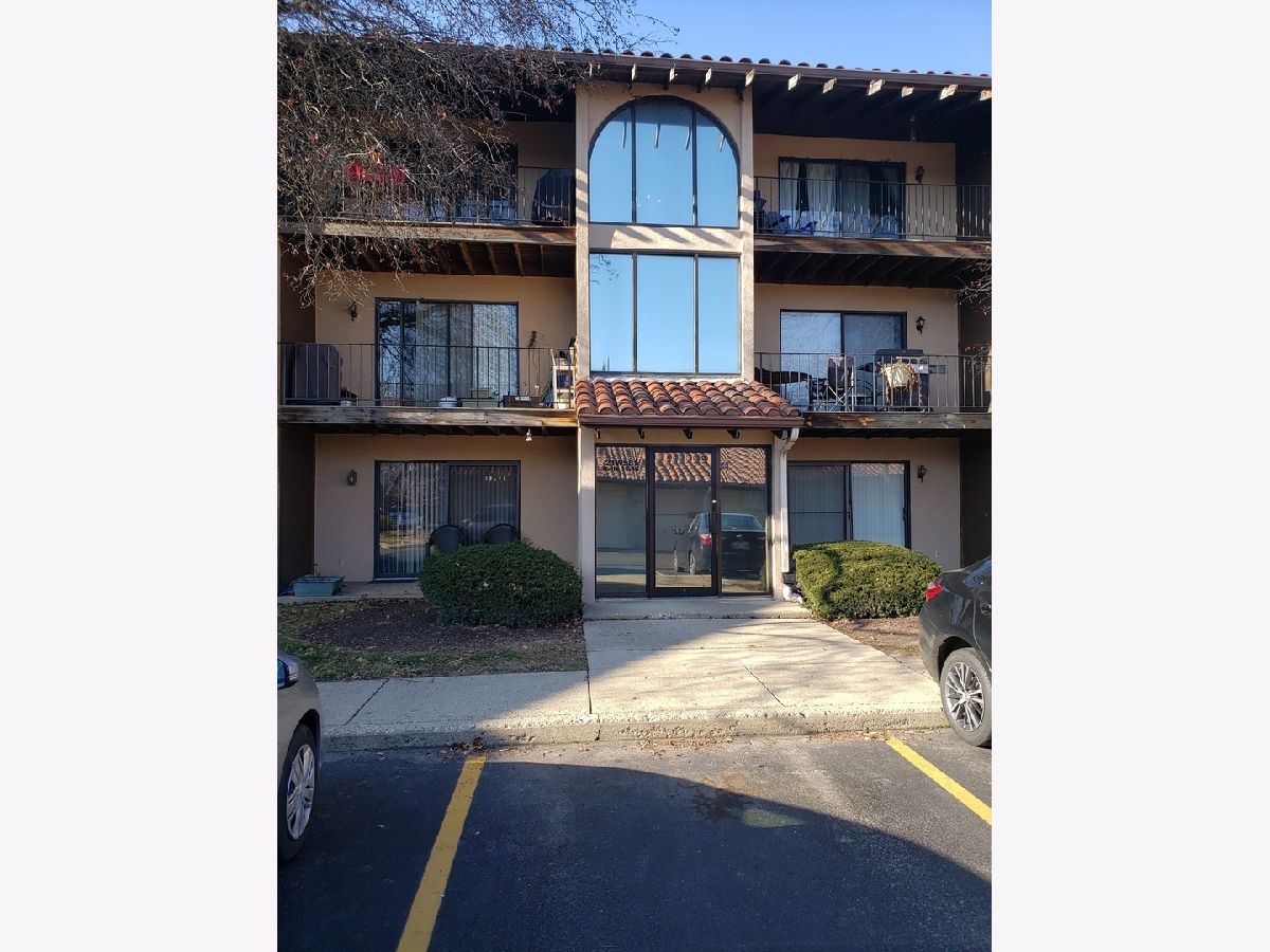 Condominiums Sold River Glen Lombard Illinois, 21W581 North