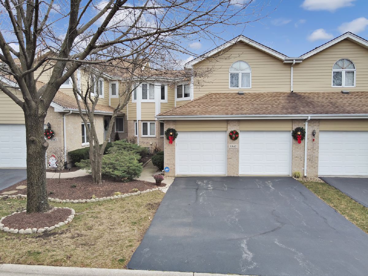 Brook Hills West Orland Park IL, Townhomes & Homes For Sale & For Rent