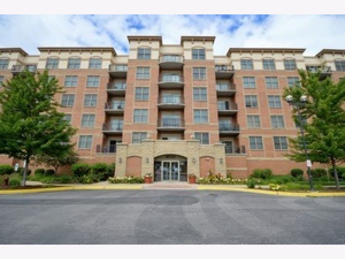 Condominiums Rented Prairie Town Center Oak Lawn Illinois, 9530 Cook