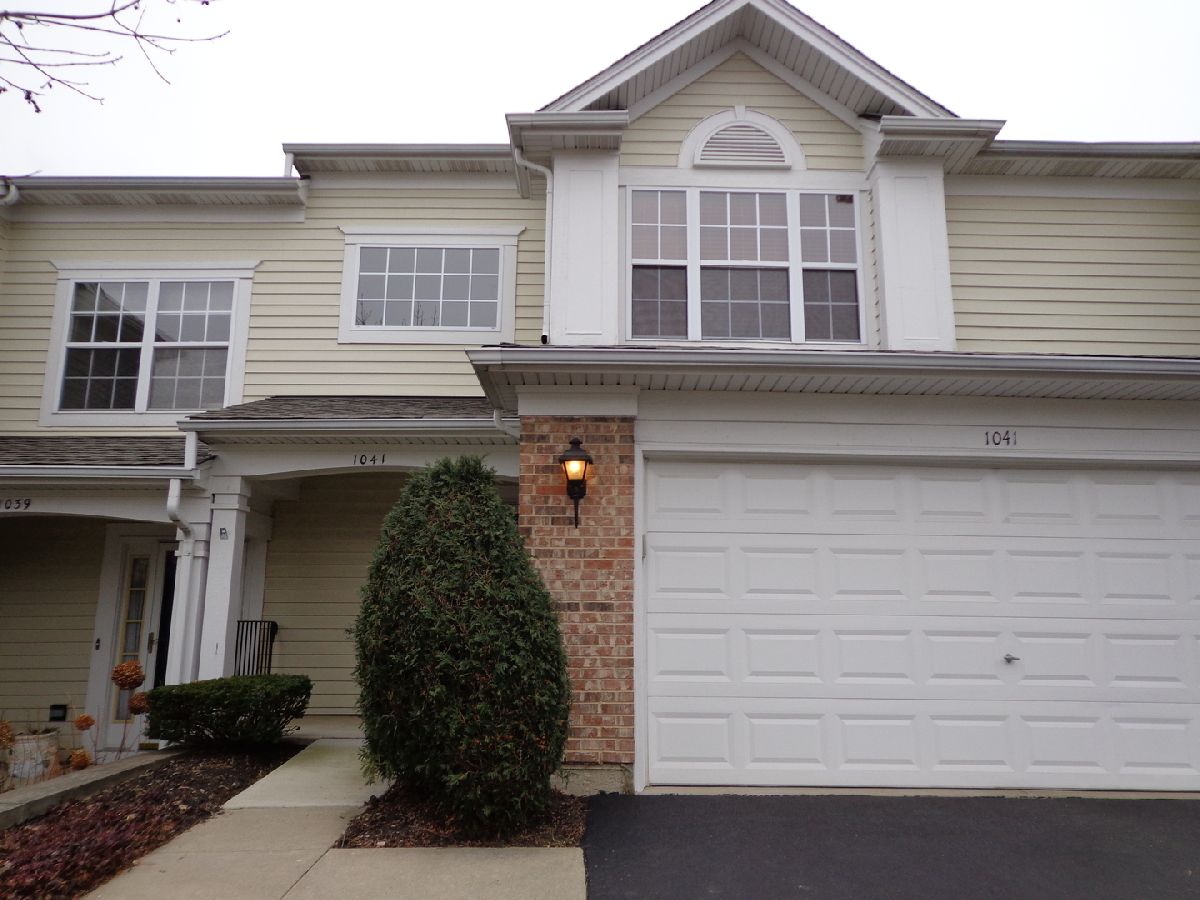 Huntington Chase Elk Grove Village IL, Townhomes & Condos For Sale