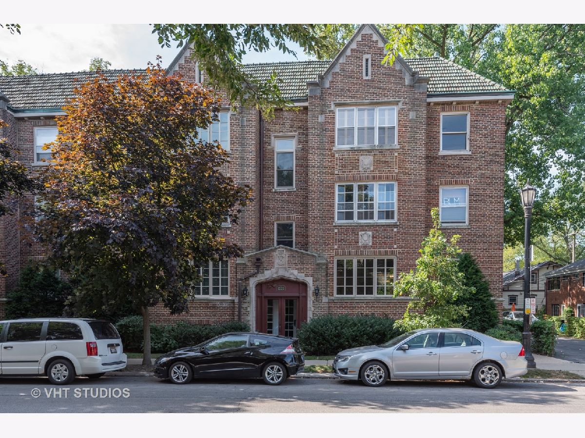 Condominiums Sold Sissilla Evanston Illinois, 1222 Central