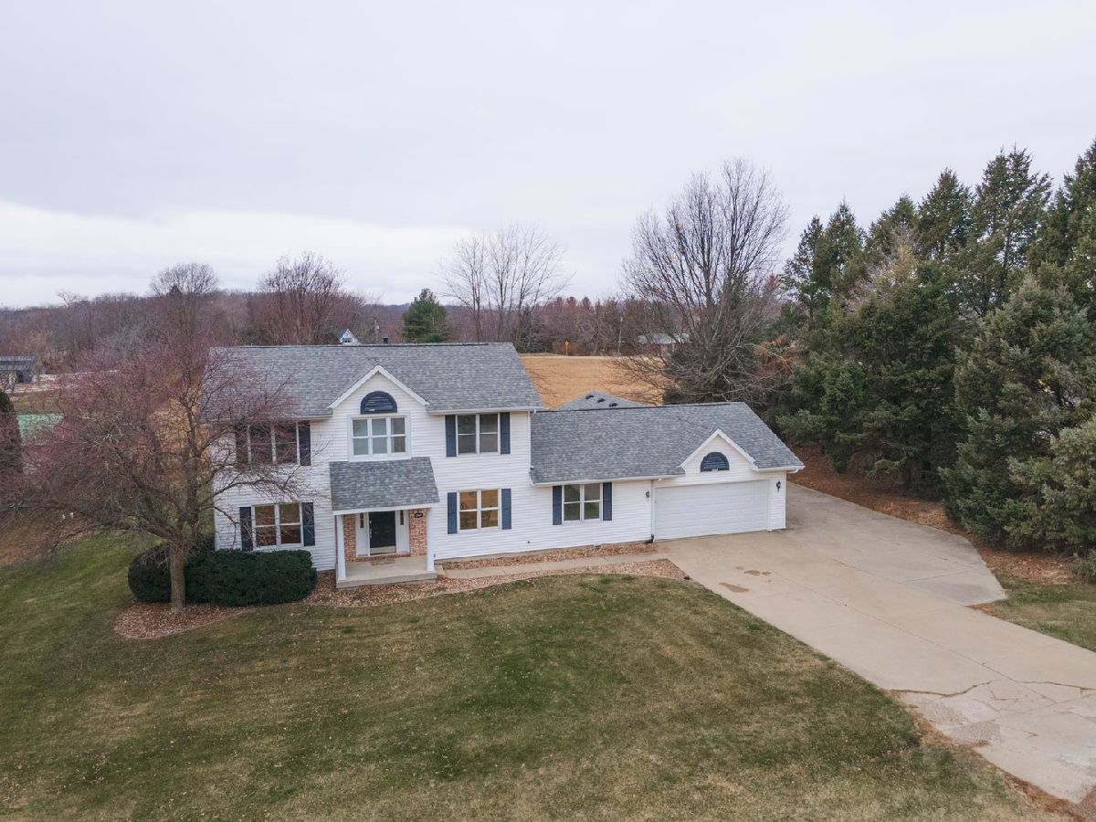 Homes Sold Westwood Bloomington Illinois, 2207 Ladue