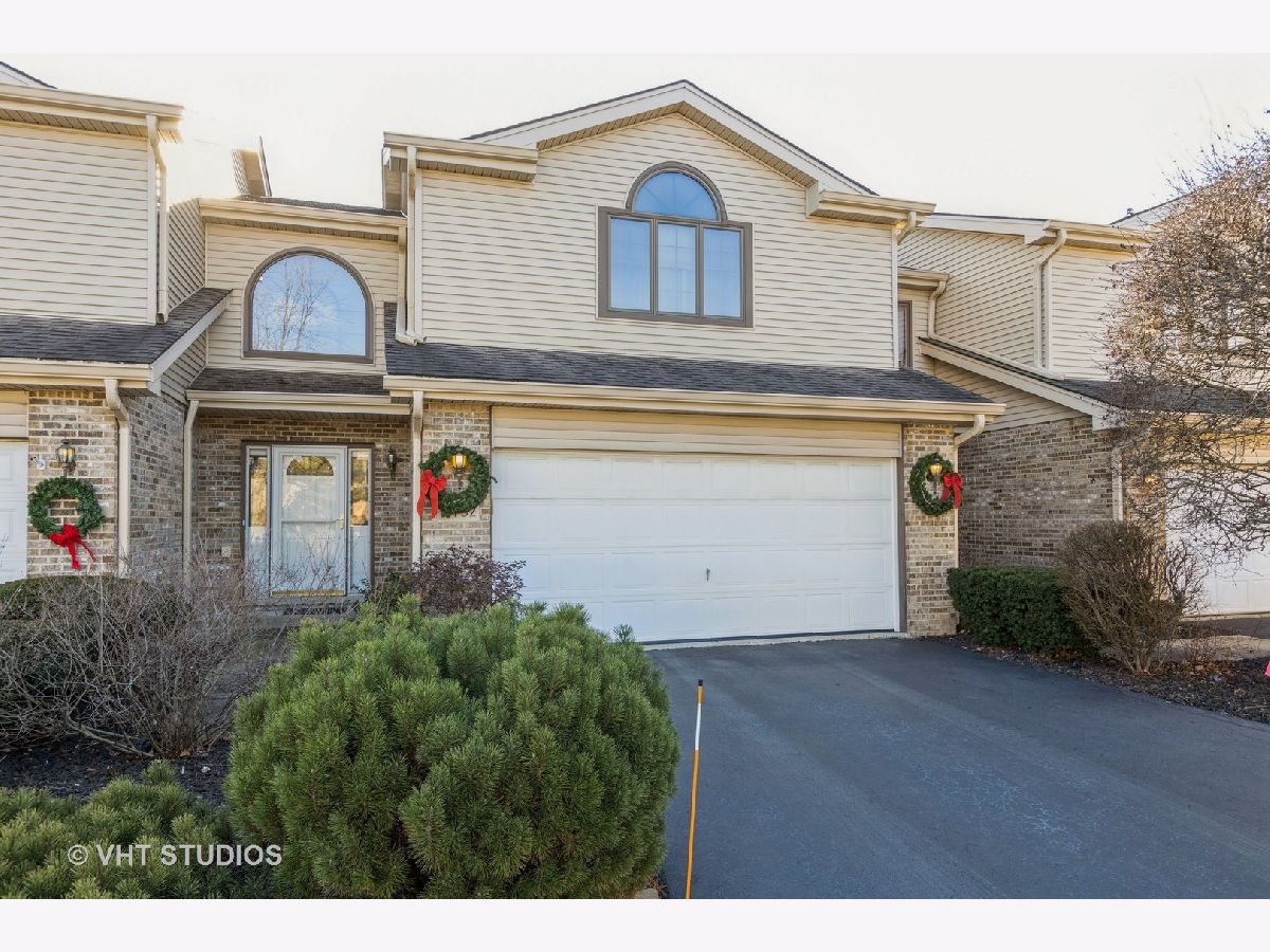 Townhomes & Condos Sold Westwind Tinley Park Illinois, 16752 Westwind