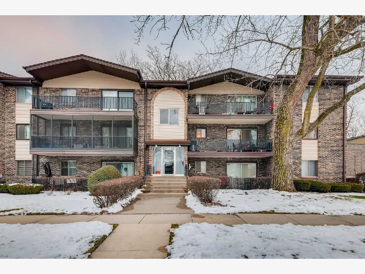Condominiums Sold Sandpiper North Crestwood Illinois, 13521 Le Claire