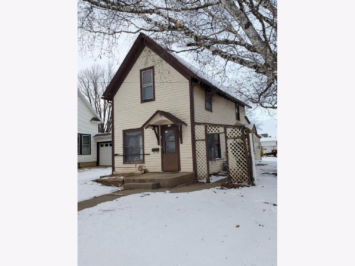  Sold Dakota Illinois, 110 Shaffer