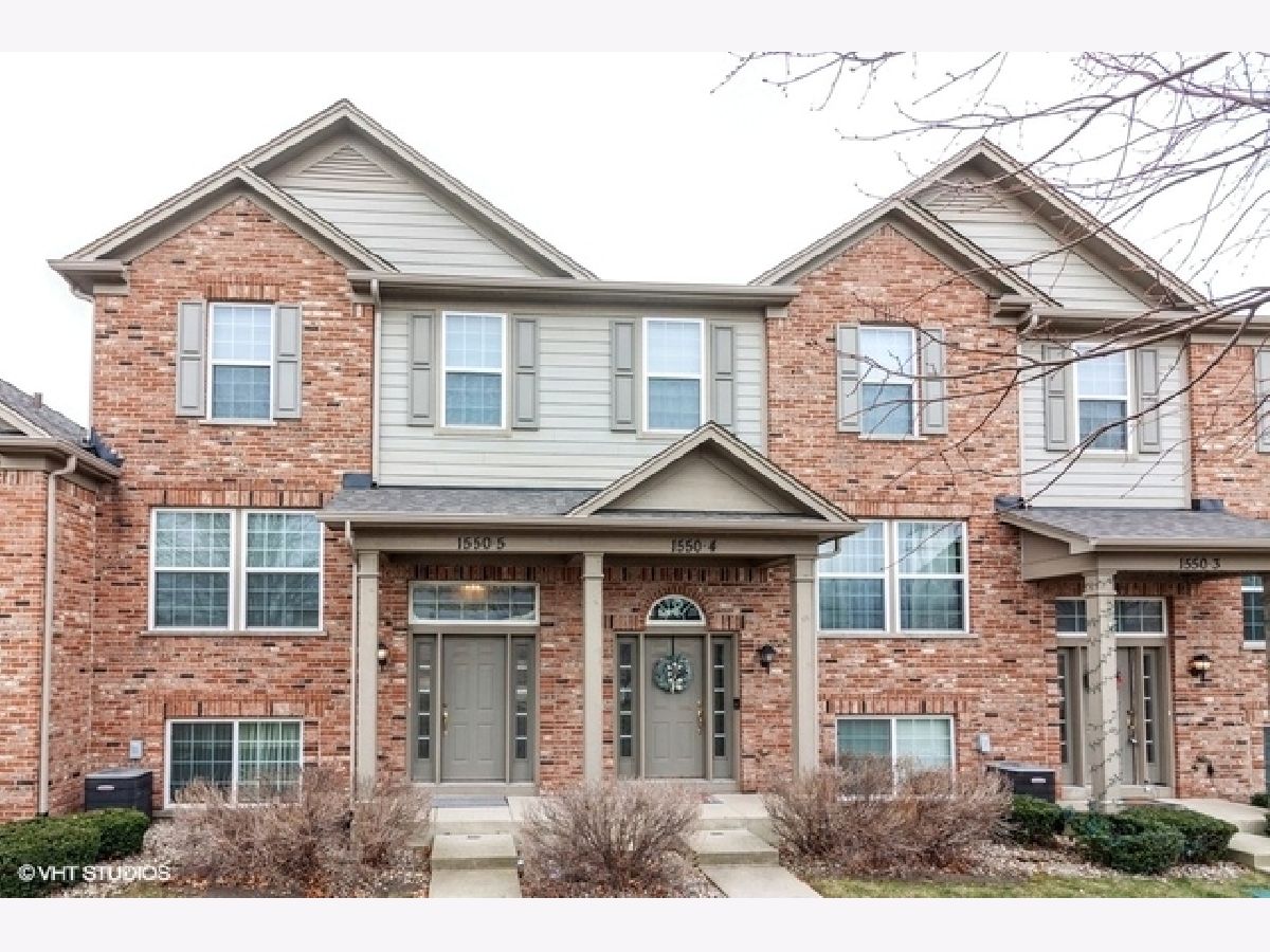 Townhomes Rented Bristol Park Wood Dale Illinois, 1550 Bristol