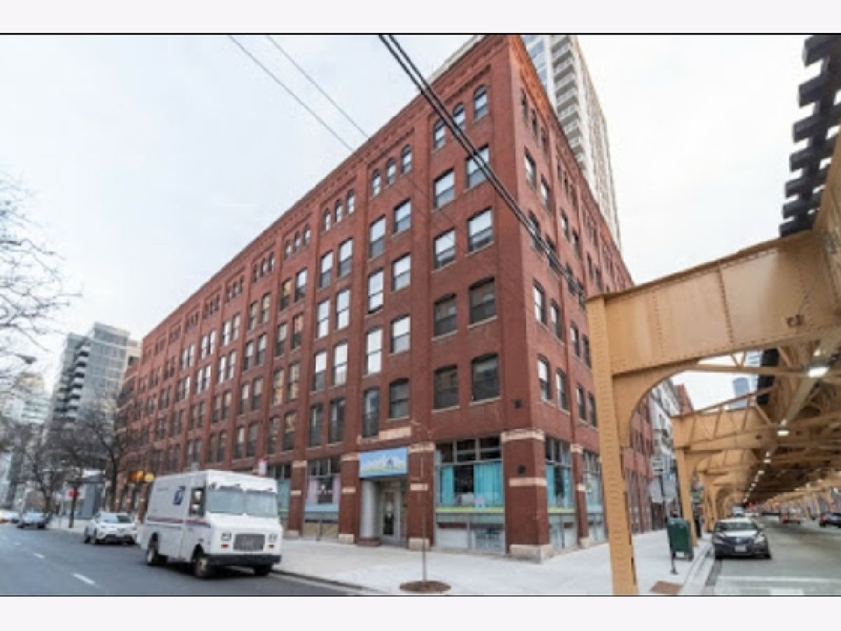 Condos & Townhomes Rented Huron Street Lofts Chicago Illinois, 225 Huron