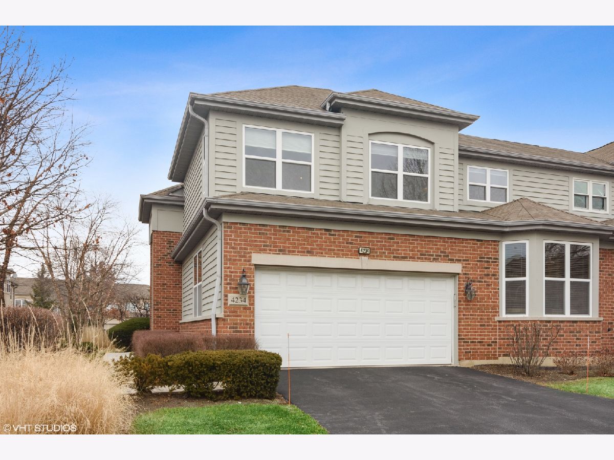 Condos & Townhomes & Homes Sold Sanders Prairie Northbrook Illinois, 4234 Henry