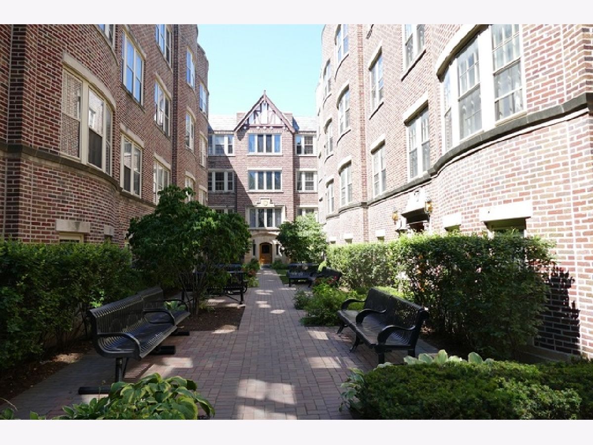 Condominiums Rented Lions Gate Condominiums Oak Park Illinois, 1120 Washington