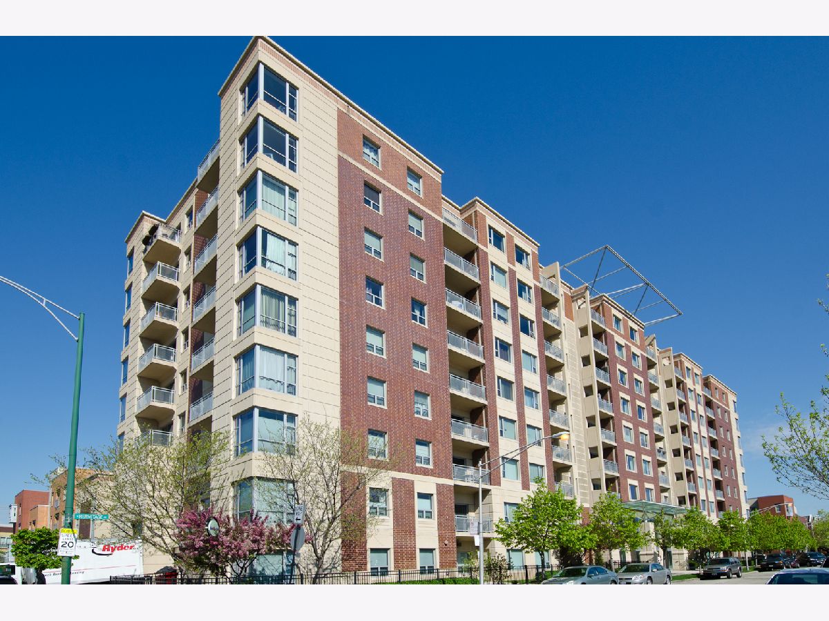 Condominiums Sold Westhaven Park Chicago Illinois, 100 Hermitage