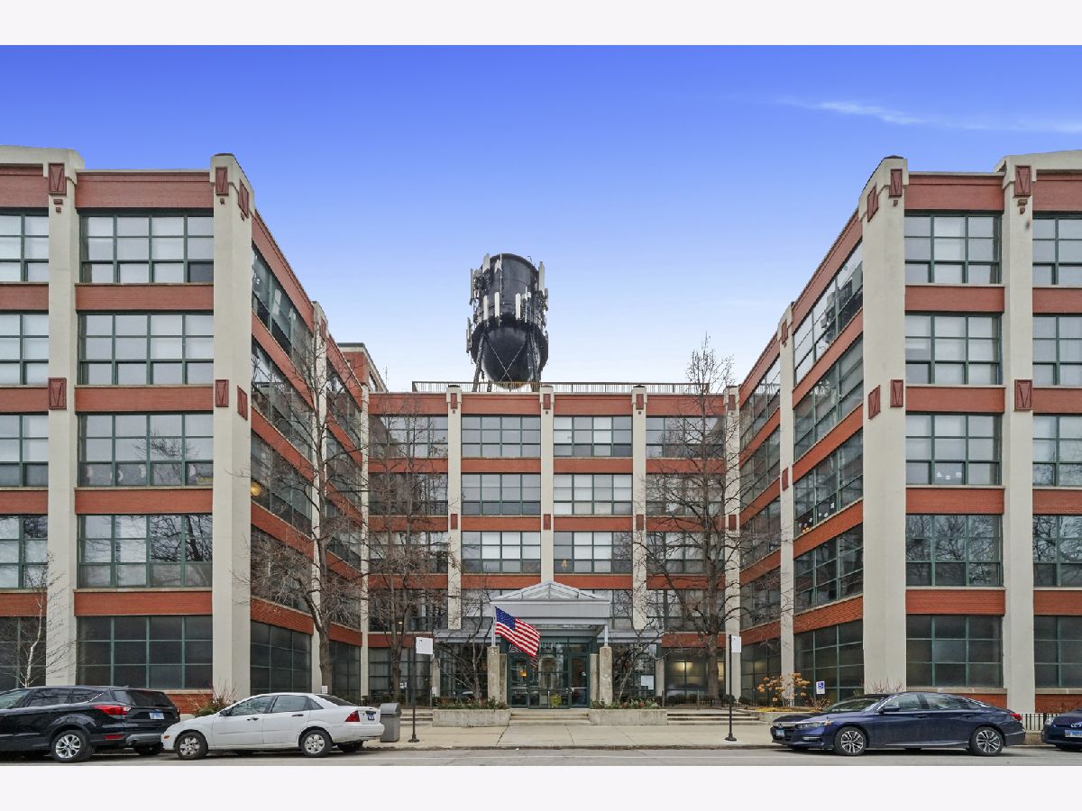 Condominiums Rented Pencil Factory Lofts Chicago Illinois, 1800 Roscoe