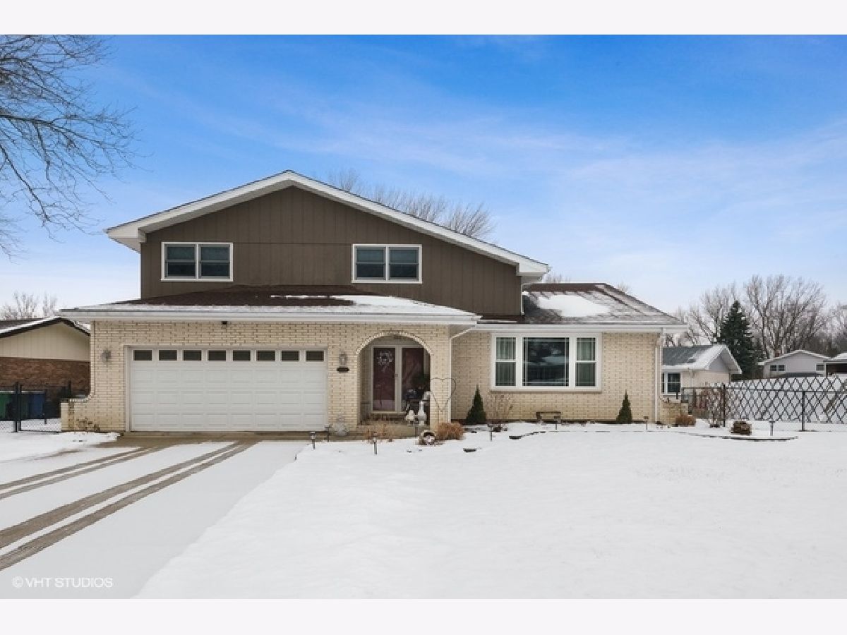 Homes Sold Sylvan Hill Orland Park Illinois, 12210 Lake View