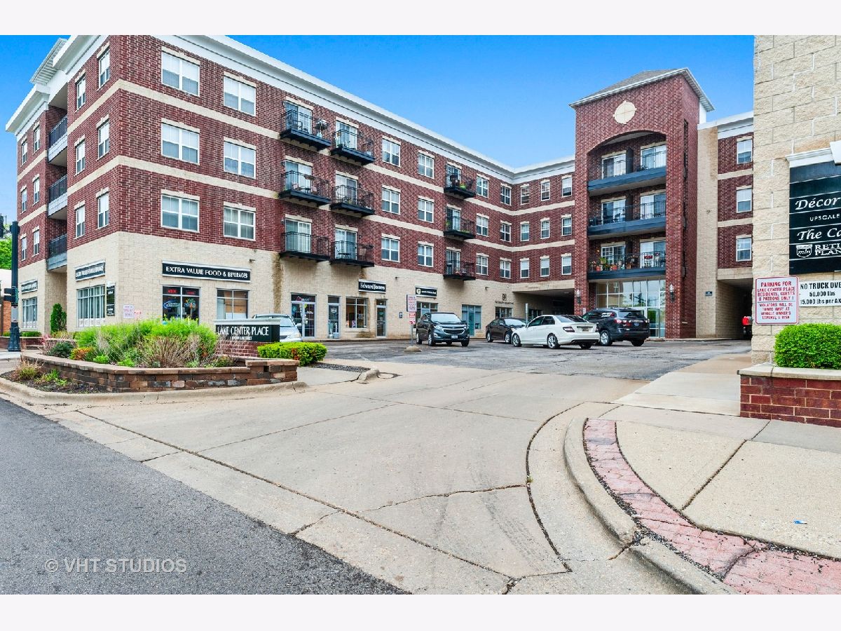 Condominiums Sold Lake Center Place Grayslake Illinois, 10 Lake