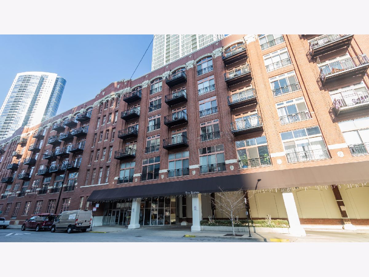 Condos & Townhomes Rented Sexton Lofts Chicago Illinois, 360 Illinois