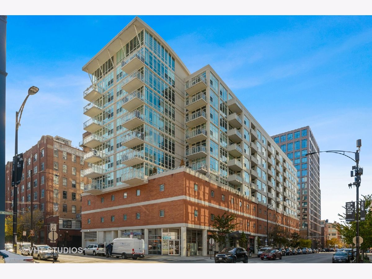 Condominiums Sold 909 W. Washington Chicago Illinois, 909 Washington