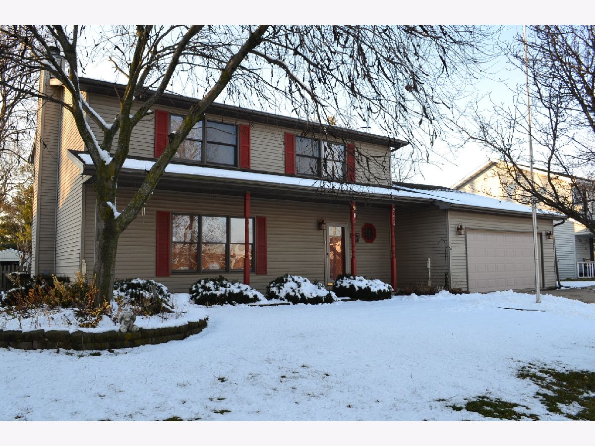 Homes Sold Woodland Acres Elwood Illinois, 129 Bush