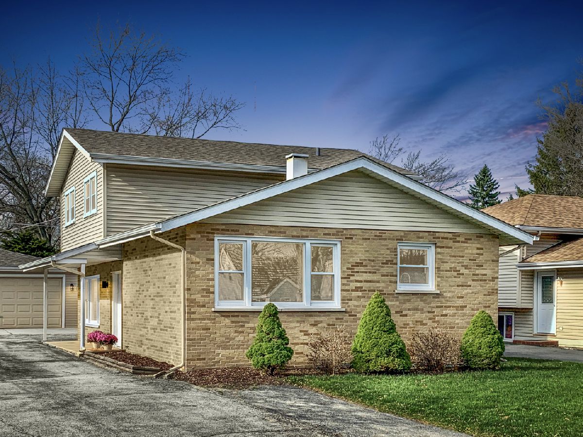 Homes Rented Liberty Park Westmont Illinois, 3908 Washington