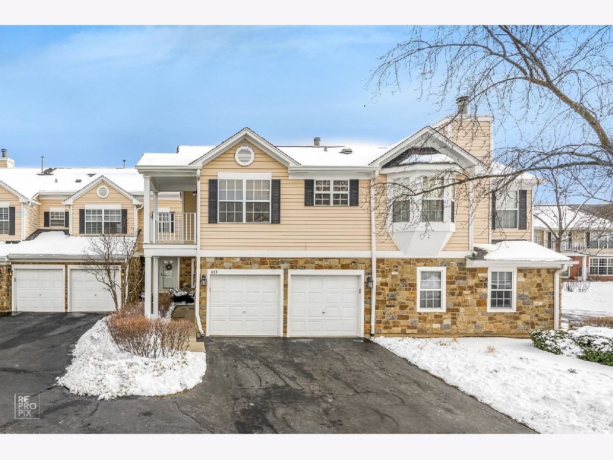 Carriages Of Grosse Pointe Vernon Hills IL, Townhomes & Condos For Sale & For Rent Sadie