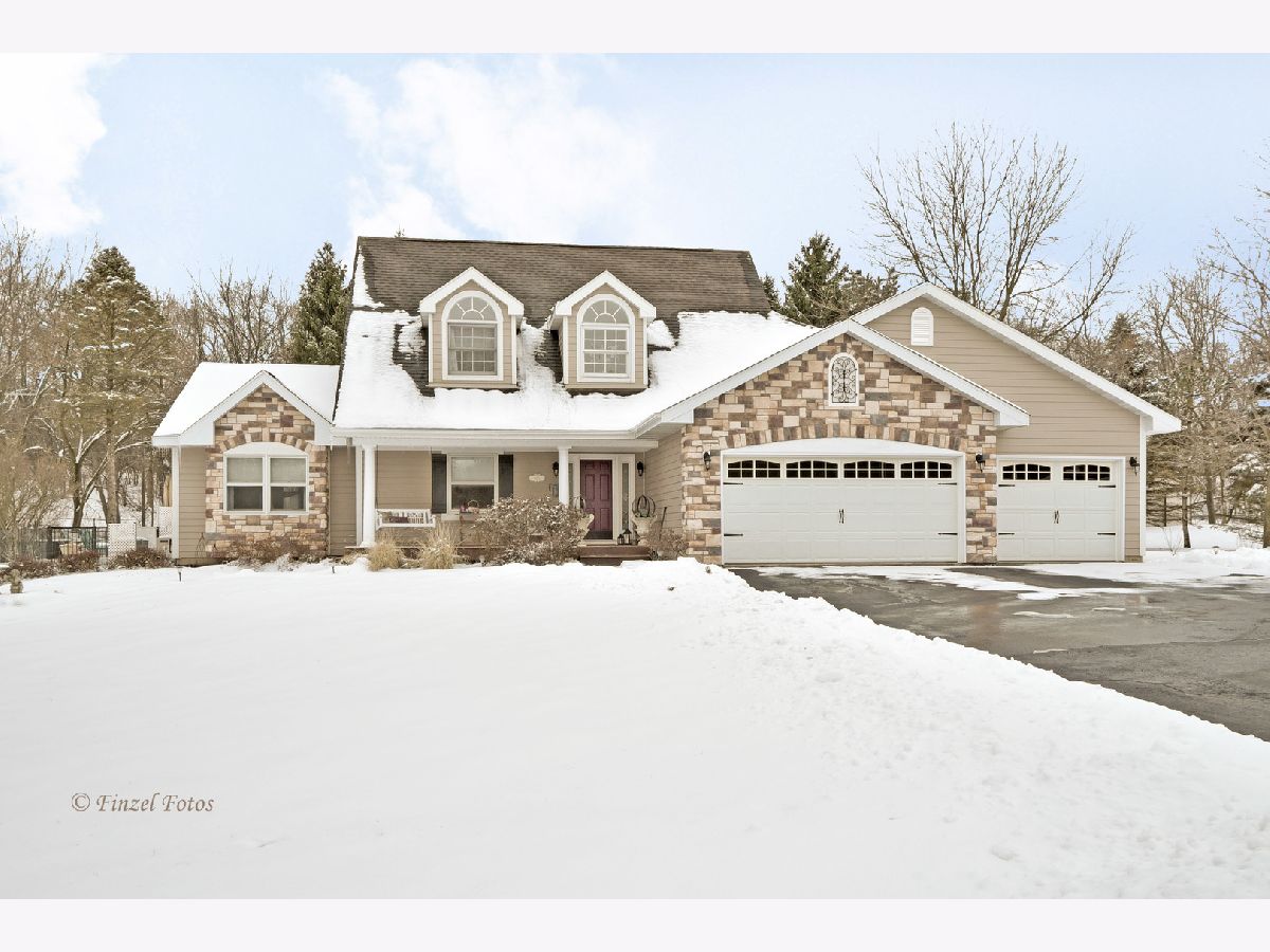Homes Sold The Coves Cary Illinois, 415 Holly Lynn
