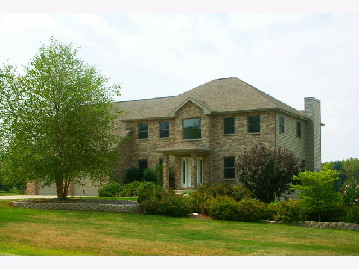 Homes Rented Hidden Bluffs Ottawa Illinois, 1542 Hidden Bluff