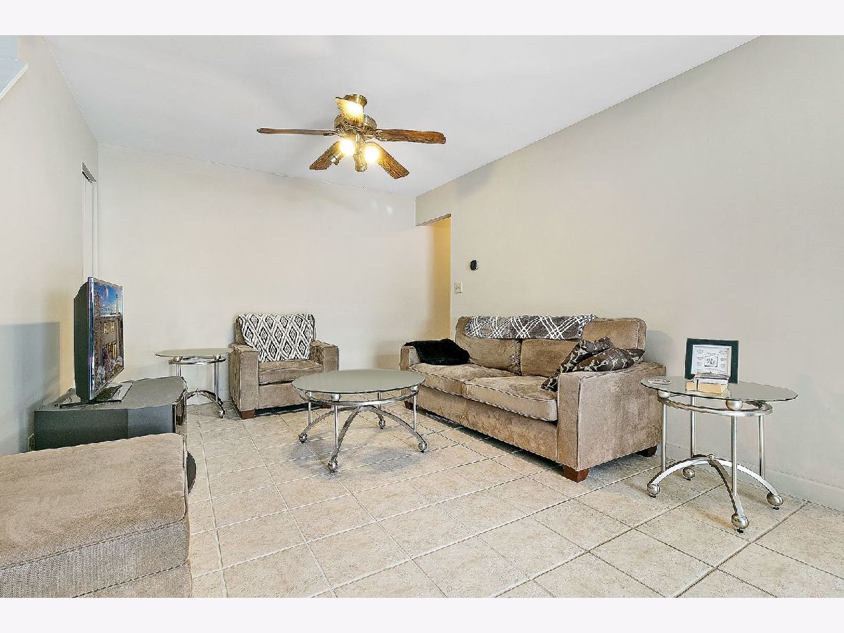 Townhomes Sold Woodhills Bay Colony Ii Fox Lake Illinois, 93 Mineola